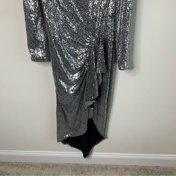 Tadashi Shoji Sho silver sequin long sleeves maxi gown size medium wedding guest - Picture 4 of 11